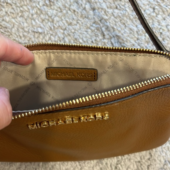 Michael Kors Wristlet - Picture 6 of 10